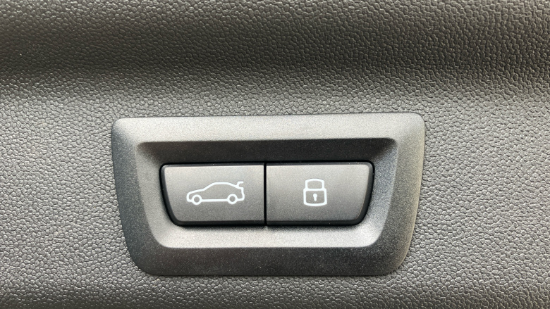 MINI Countryman 150kW E Monochrome 66kWh 5dr Auto Electric Hatchback